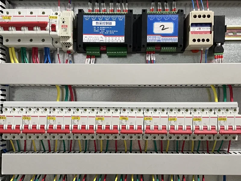 Y951 internal wiring detail