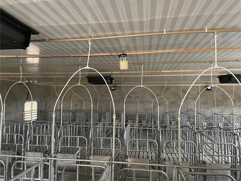 Smart pig farm environment monitoring with YenGear IoT data logger and DTU for livestock health management